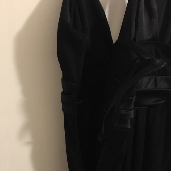 Black cocktail dress - Picture 3 of 6